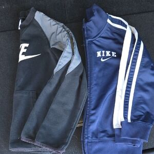 2 Nike Black and Navy Jackets Sweatshirts 4T